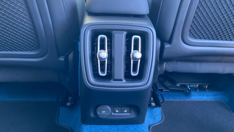 Volvo XC40 300kW Recharge Twin Ultimate 78kWh 5dr AWD Auto Electric Estate